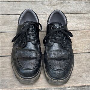 Dr. Martens Black Nashly Oxfords. Mens size US 12/UK 11
Fair Condition.